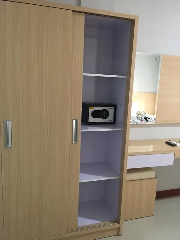 Tom Guest House Legian  3*, Legian (Bali)