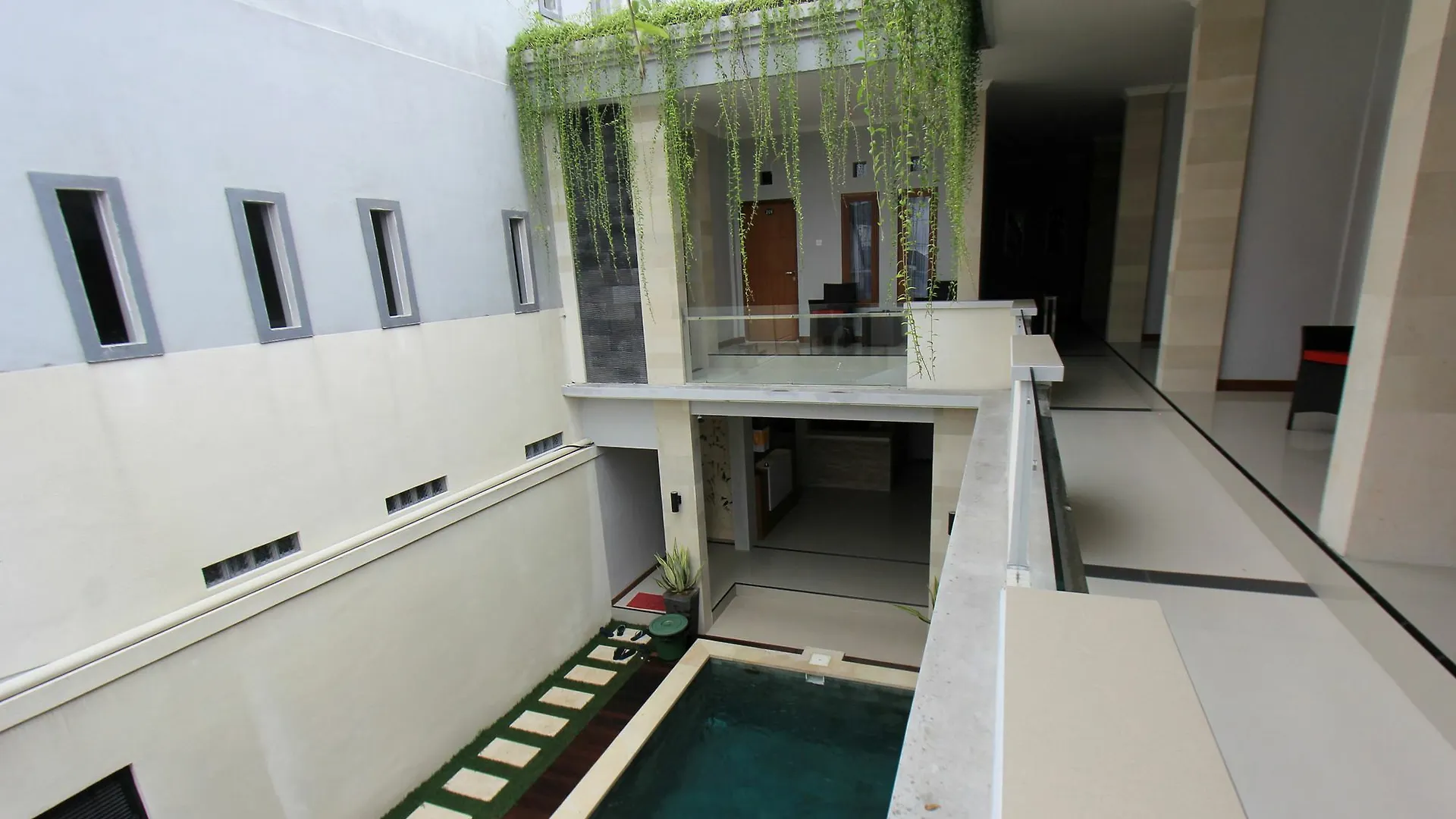 Tom Guest House Legian  Legian (Bali)