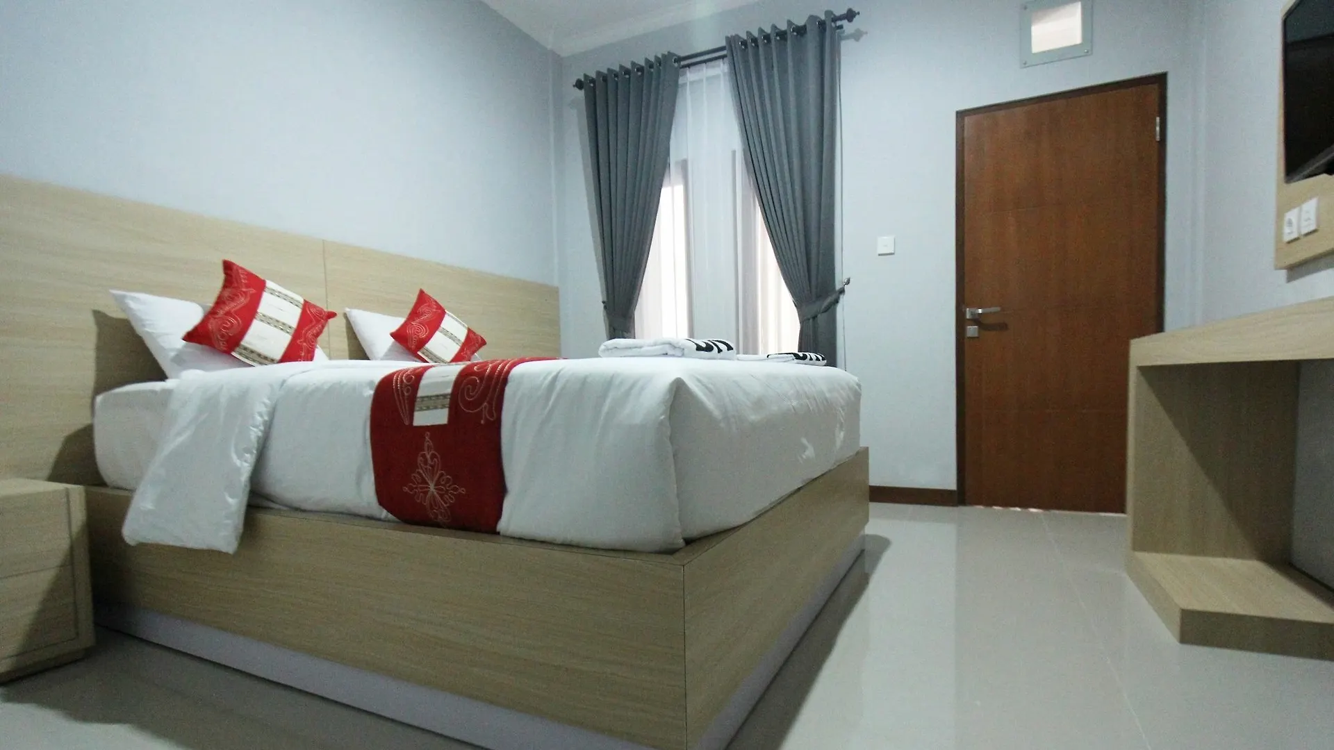 Tom Guest House Legian